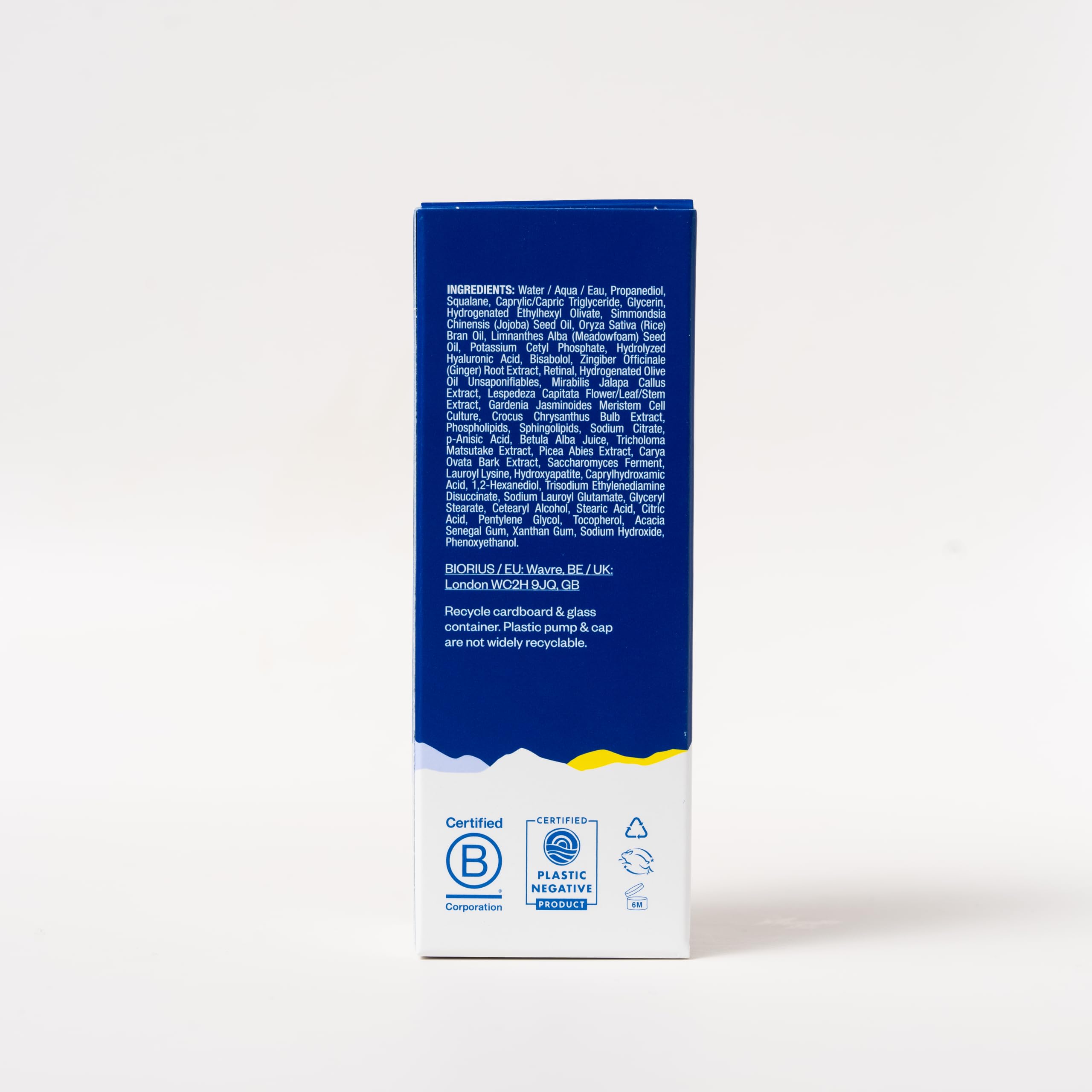 Ursa Major Lunar Bloom Serum - emballage éco-responsable soutenant une routine durable.