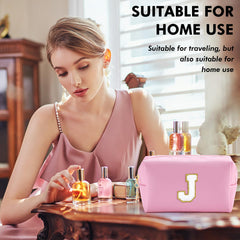 URSKYTOUS pochette-soins-quotidiens-preppy parfaite pour voyages et rangement compact.