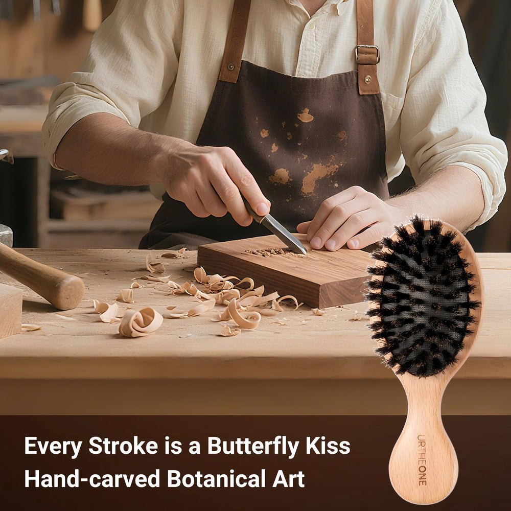 URTHEONE brosse mini démêlante avec poils de sanglier, démêle sans tiraillement.