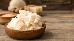 Bless International Beurre cacao cru – soin visage et cheveux.