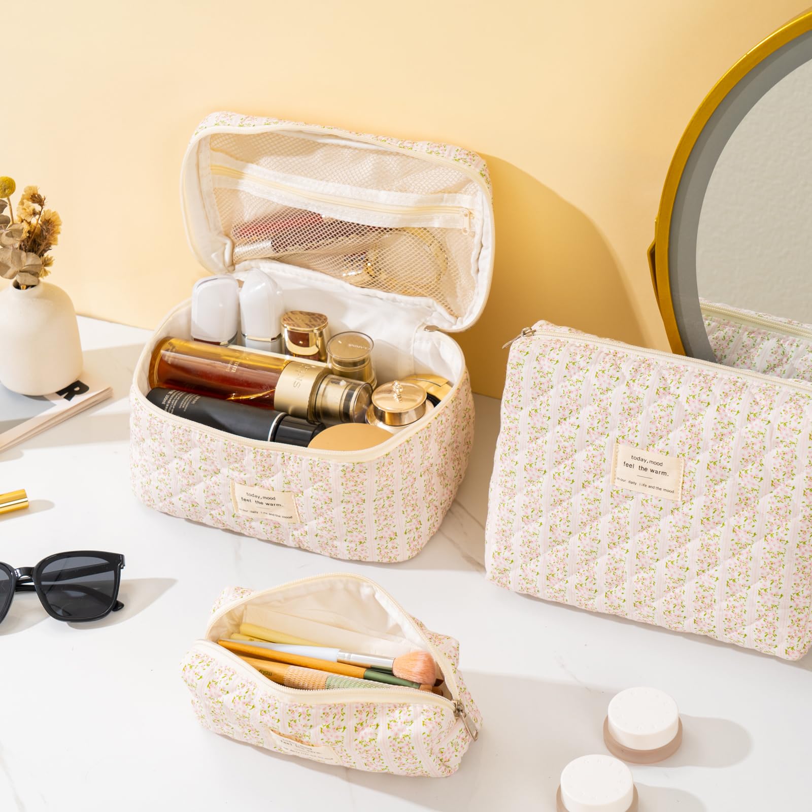 UUYUUY ensemble trois sacs maquillage floral pour organisation efficace.