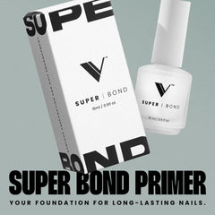 V Beauty Pure Super Bond Primer offre une adhérence extrême pour une tenue prolongeable.