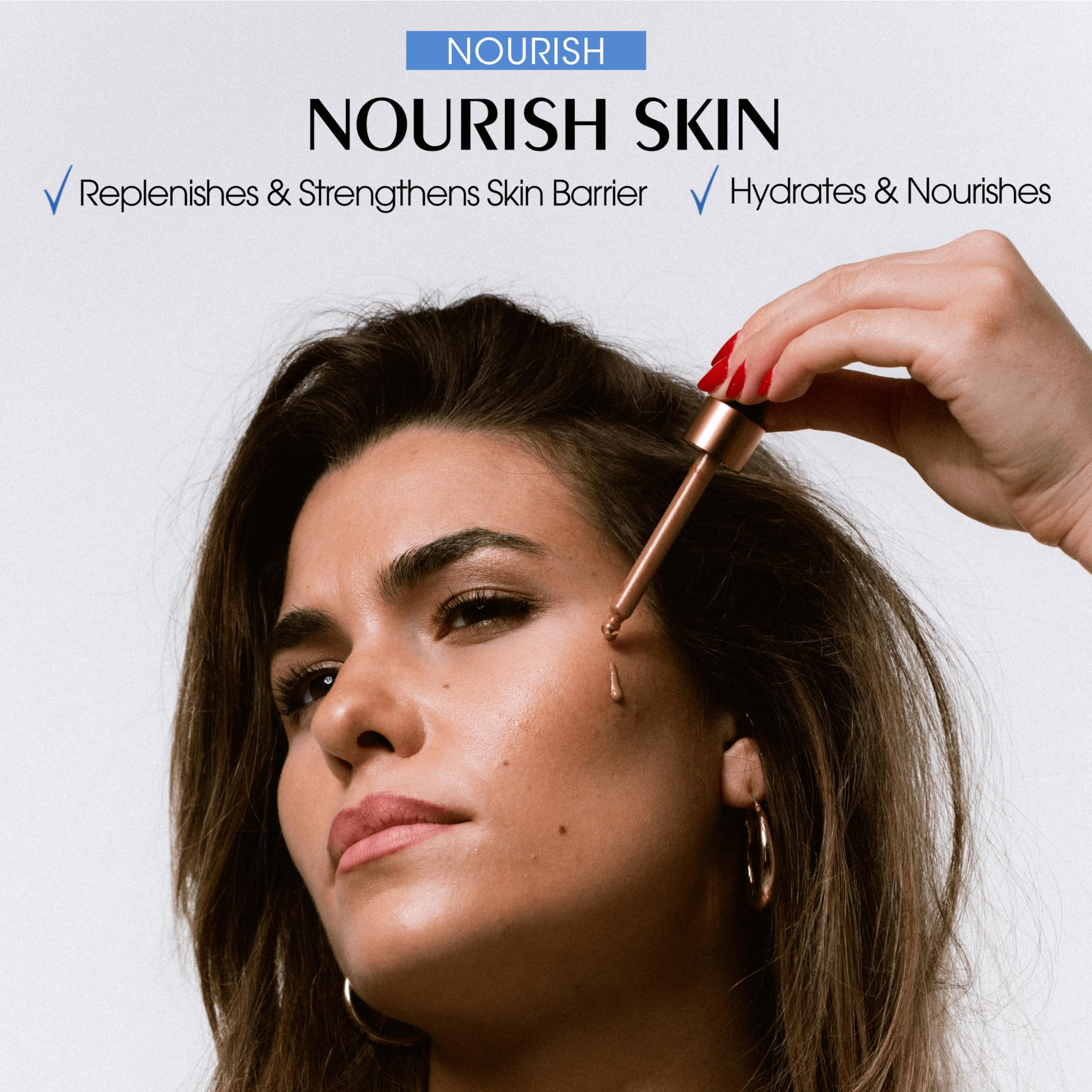 VACATION Studio Tone SPF 50 : application sous maquillage pour fini homogène.
