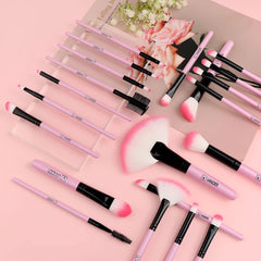 Pinceau Vander correcteur, utilisation ciblée pour couvrir les zones.