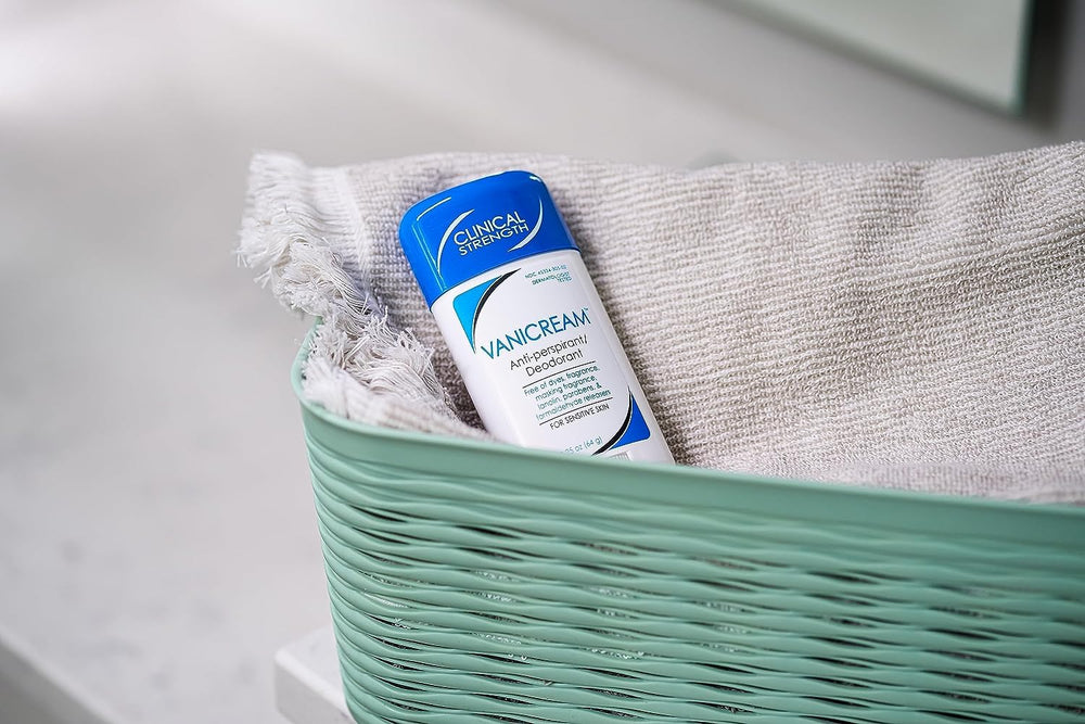 Vanicream unscented label shows fragrance-free protection for sensitive skin.