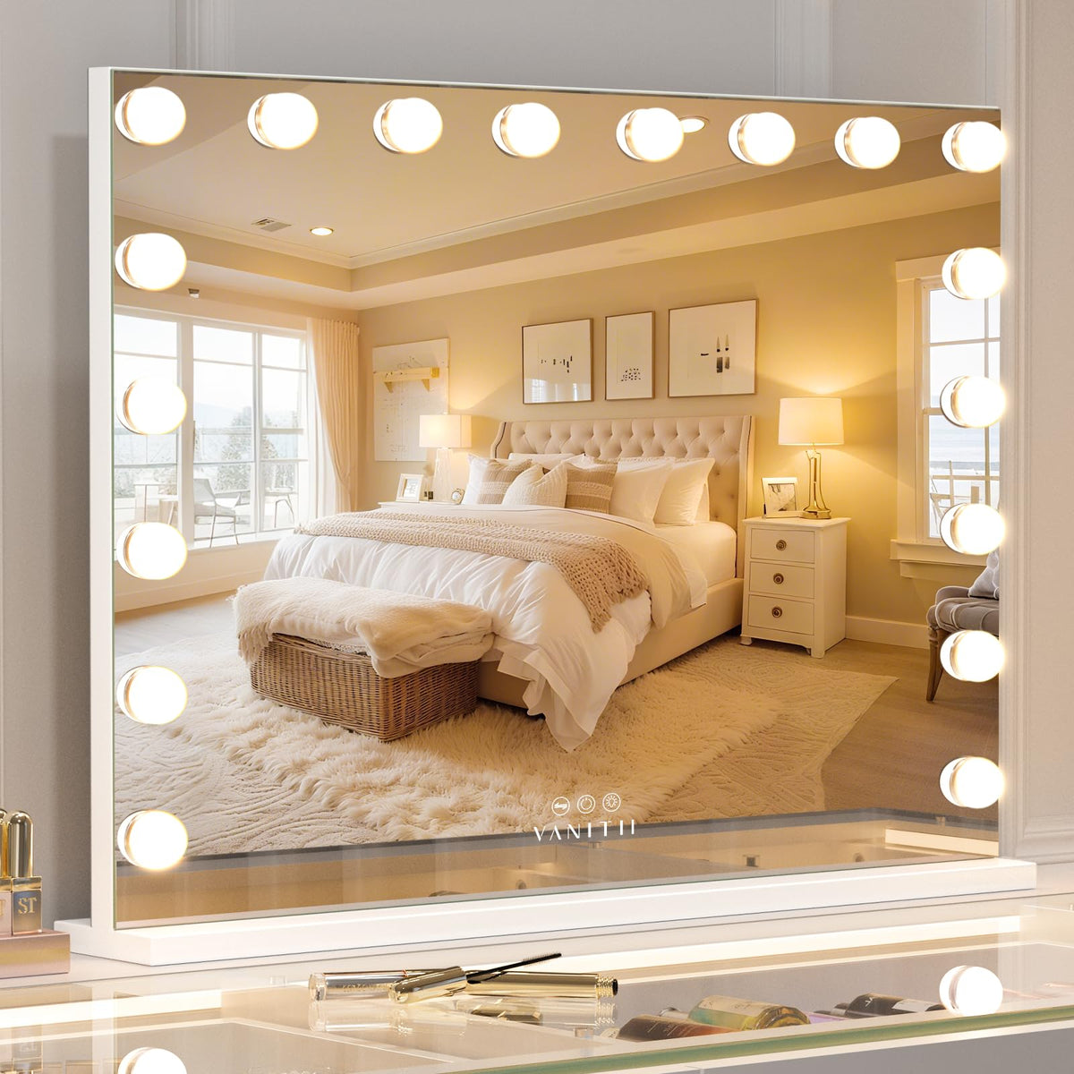 Miroir VANITII Hollywood avec lumière pour maquillage précis et vibrant.