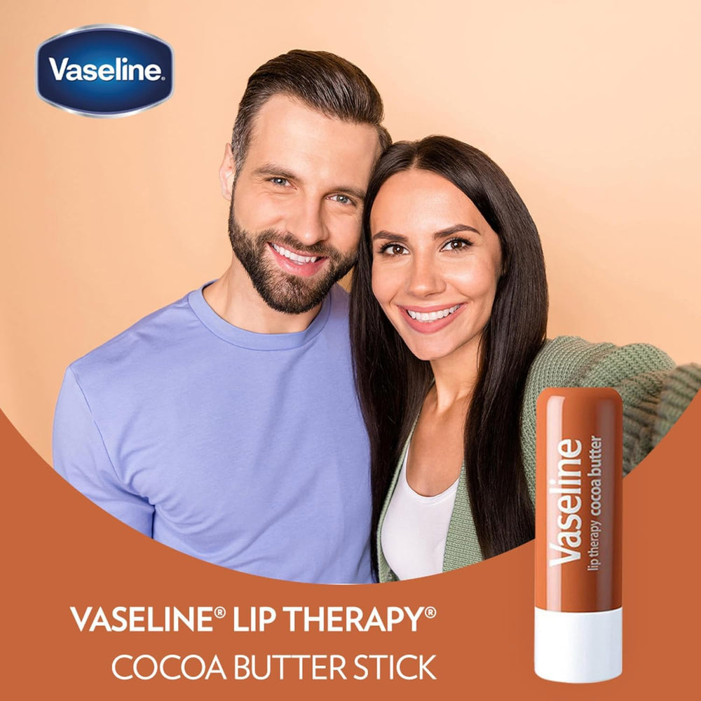 Ensemble Vaseline Lip Therapy de quatre bâtons, pratique à emporter partout.