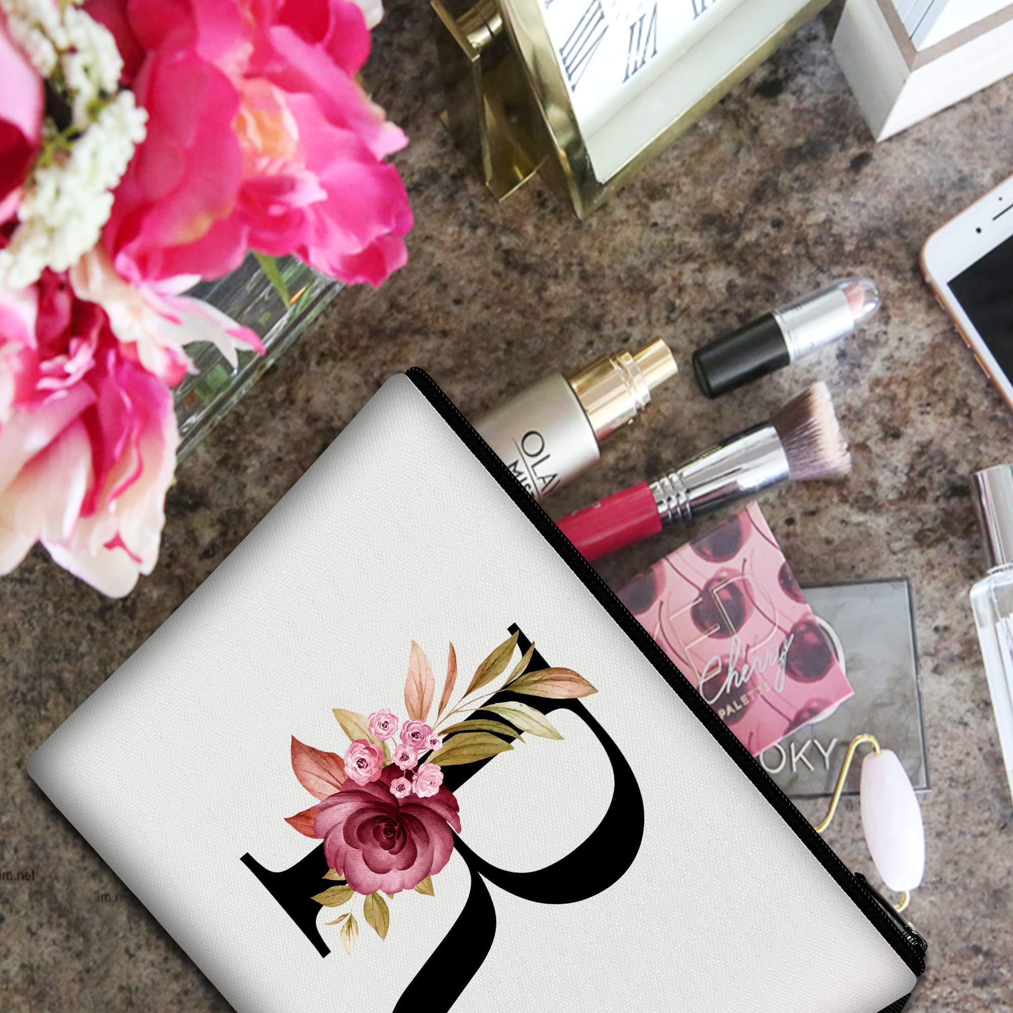 Grand compartiment 24x16x5 cm pour maquillage et accessoires