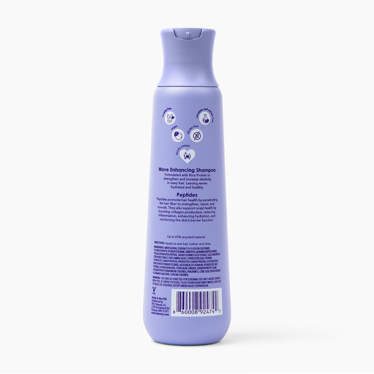 Cheveux ondulés après lavage avec Wave Babe, définition et brillance naturelle.