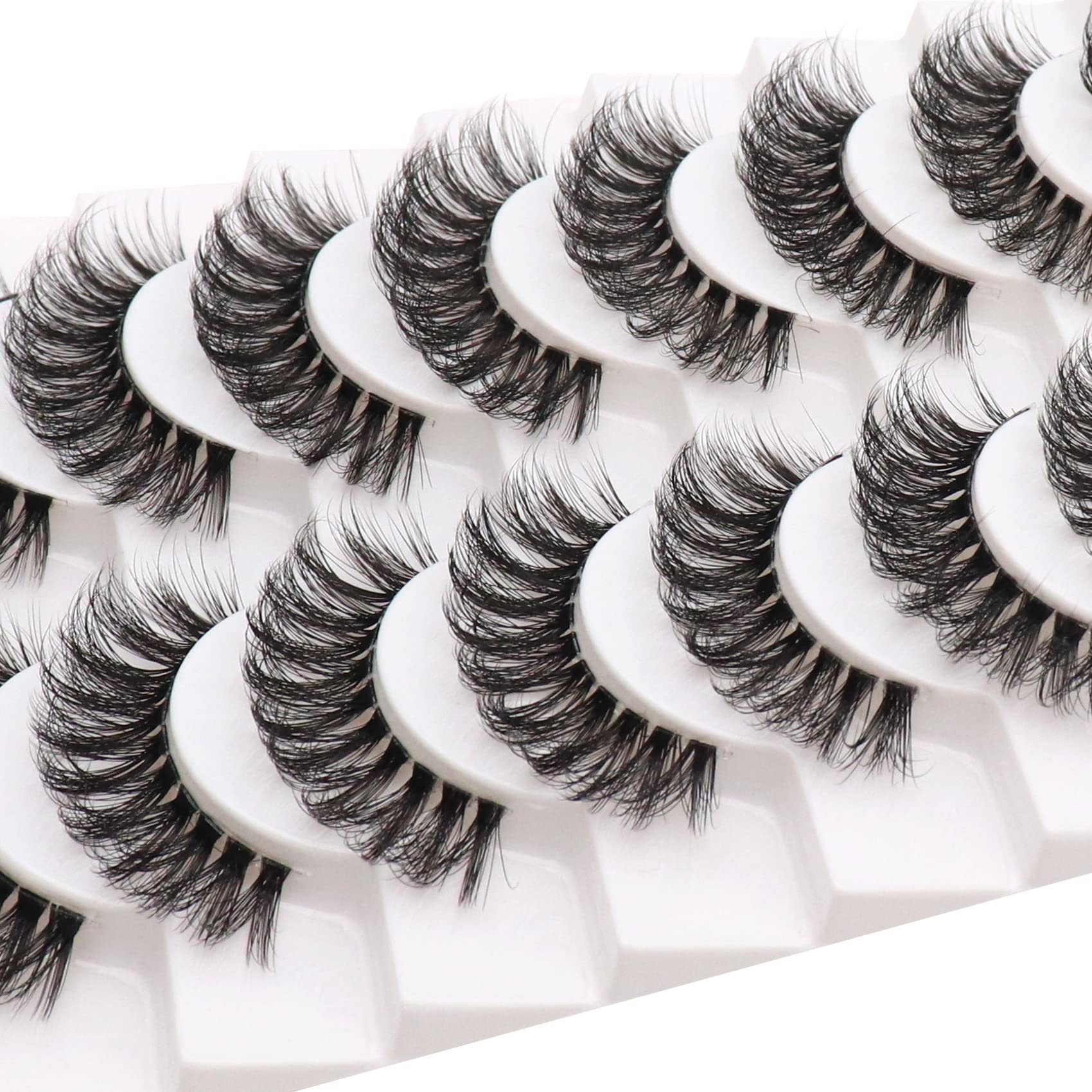 Cils russes Veleasha avec bande claire et effet D Curl pour un regard naturel.