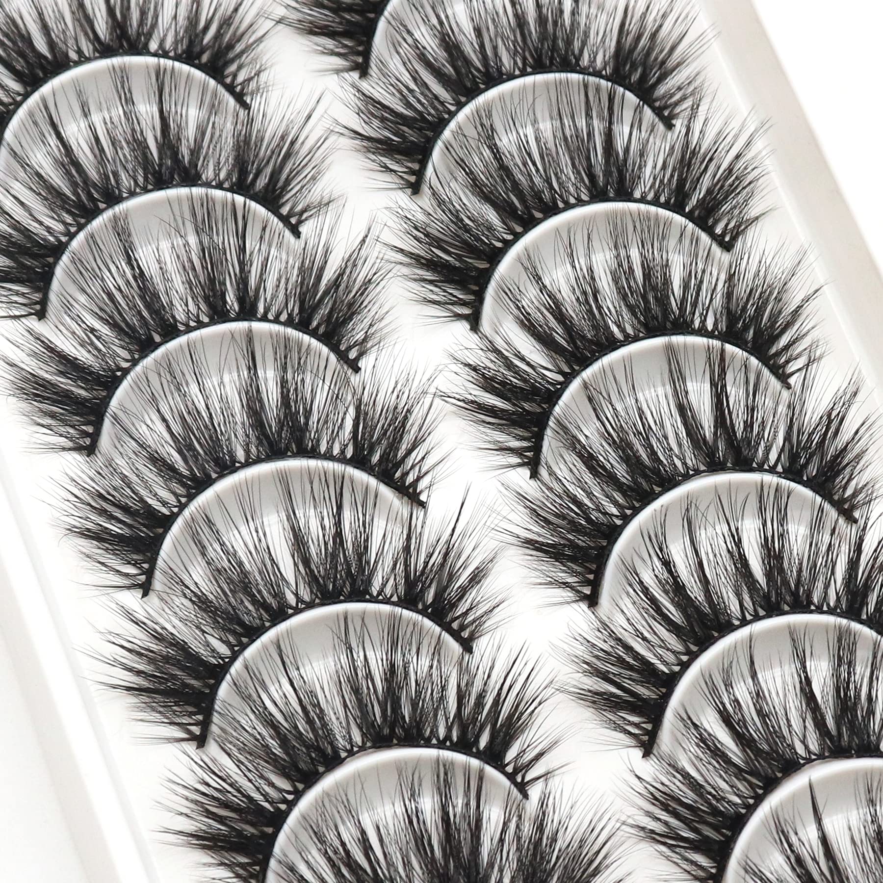 Veleasha cils faux sur l'œil, effet regard ouvert et élégant.