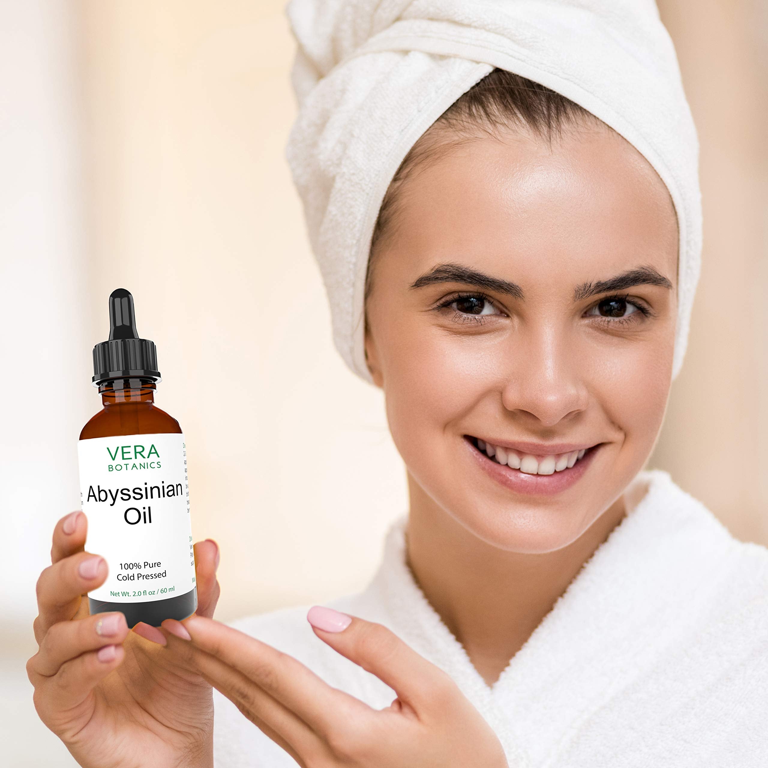 Huile abyssinienne Vera Botanics pour les ongles et cuticules.