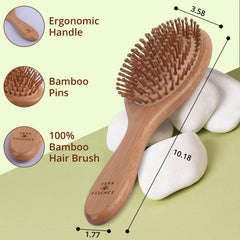 Brosse Vera Essence au design bois pour une esthétique naturelle.