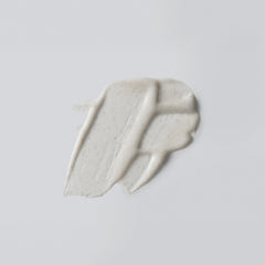 Versed Buff It Out, grains microfins polissants pour une peau douce.