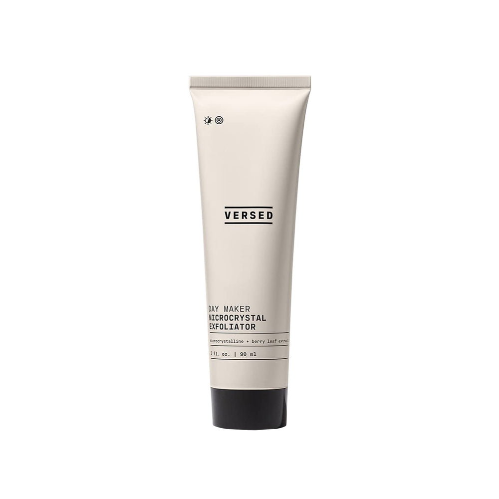 Versed Day Maker nettoyant exfoliant crèmeux sur peau nette pour un éclat doux et durable