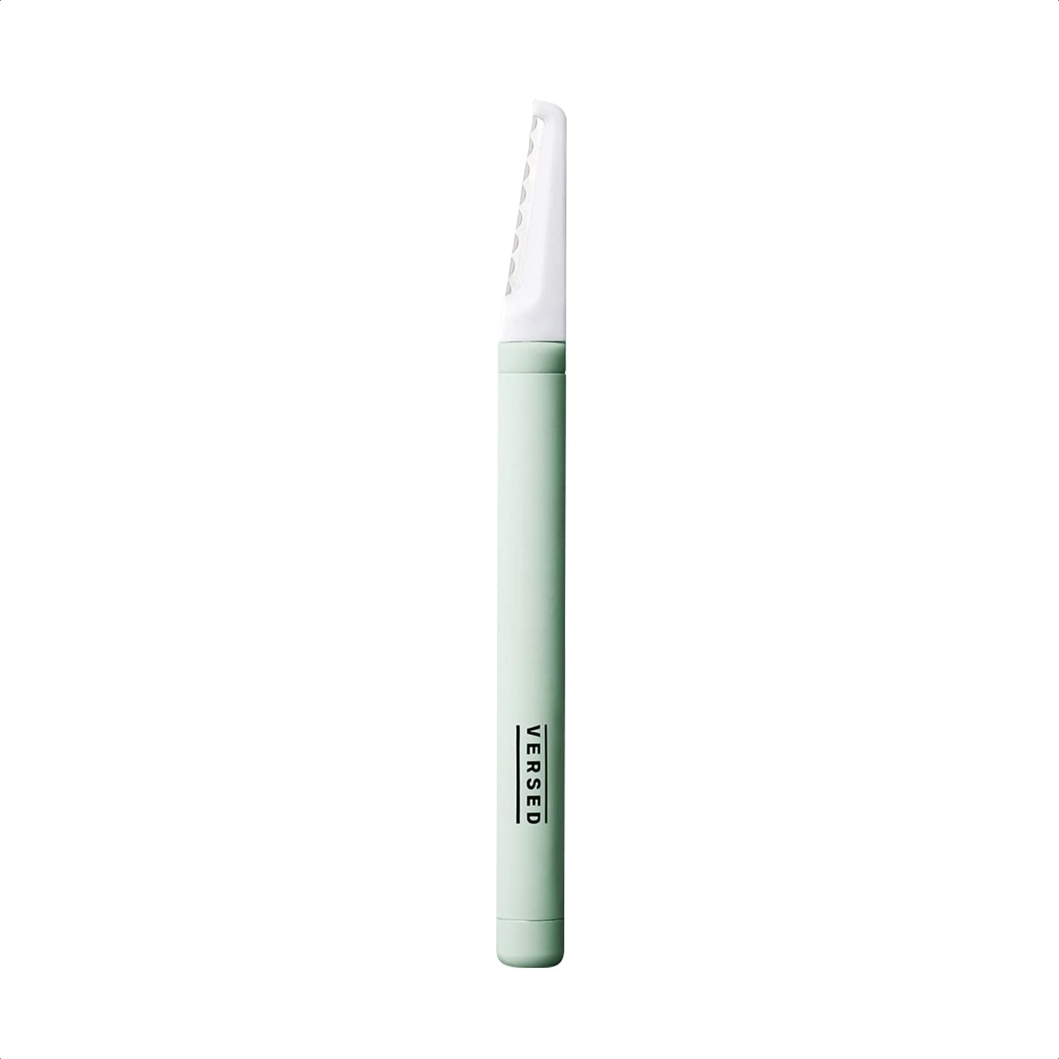 Versed dermaplaning-outil-visage: précision pour une peau lisse prête au maquillage.