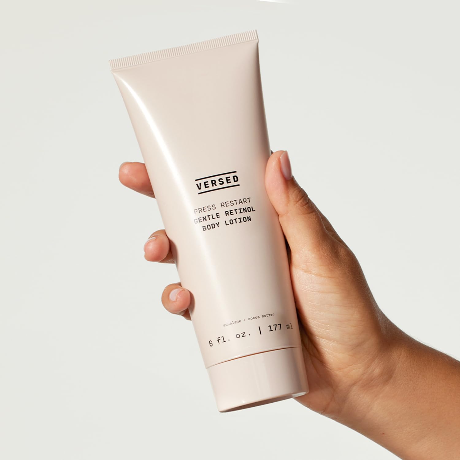 Versed Press Restart Creme: texture lissante et hydratation durable pour la peau.