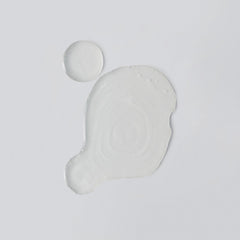 Versed texture lait crèmeux pour hydratation légère et apaisante.