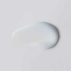 Versed Water Rush sérum pompe — application précise et hydratante.