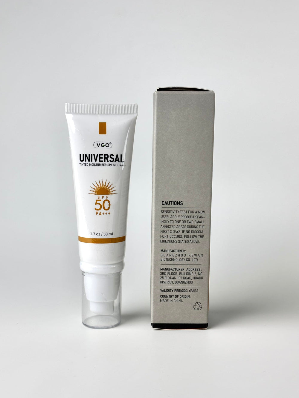 Protection UV complète contre UVA et UVB pour le visage.