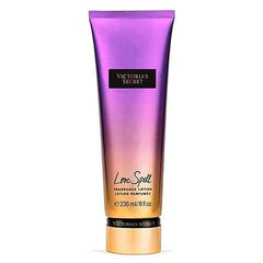 Love Spell de Victoria's Secret, lotion parfumée, flacon élégant et hydratation durable sans effet gras.