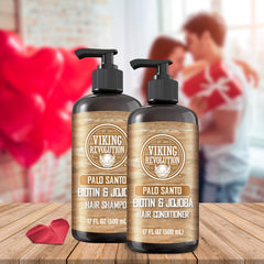 Après-shampooing Palo Santo Viking Revolution avec pompe, application facile.