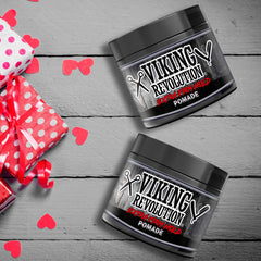 Pomade Viking Revolution Extreme Hold : brillance naturelle pour un look soigné.