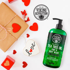 Mousse riche Viking Revolution offrant une sensation douce lors du lavage.