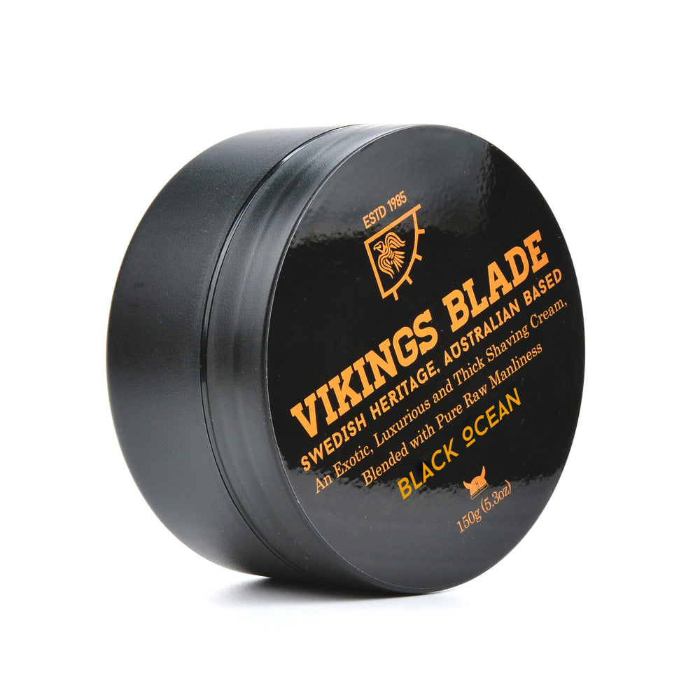 Mousse de rasage épaisse Vikings Blade pour une couche protectrice et glisse optimale.
