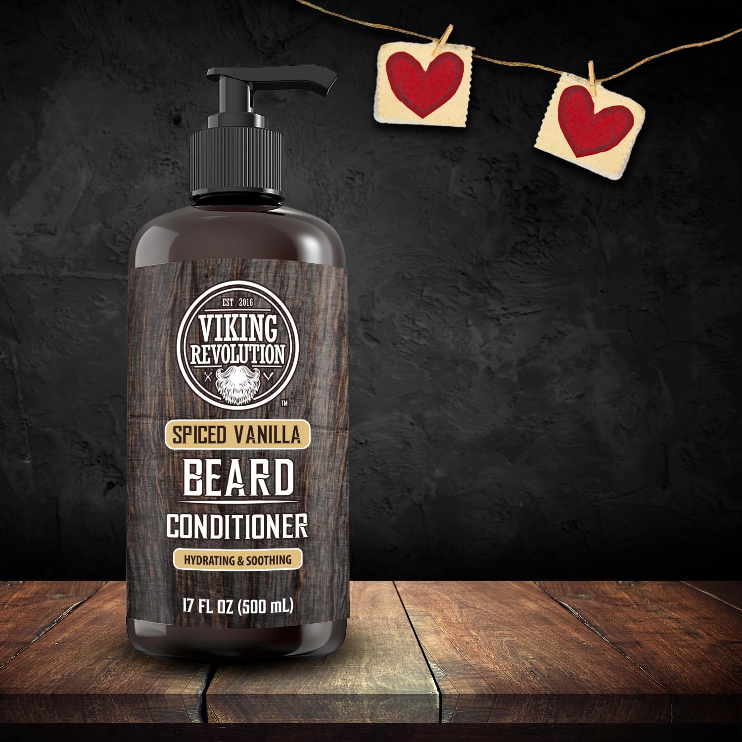 Application Viking Revolution barbe vanille épice pour hydratation en profondeur.