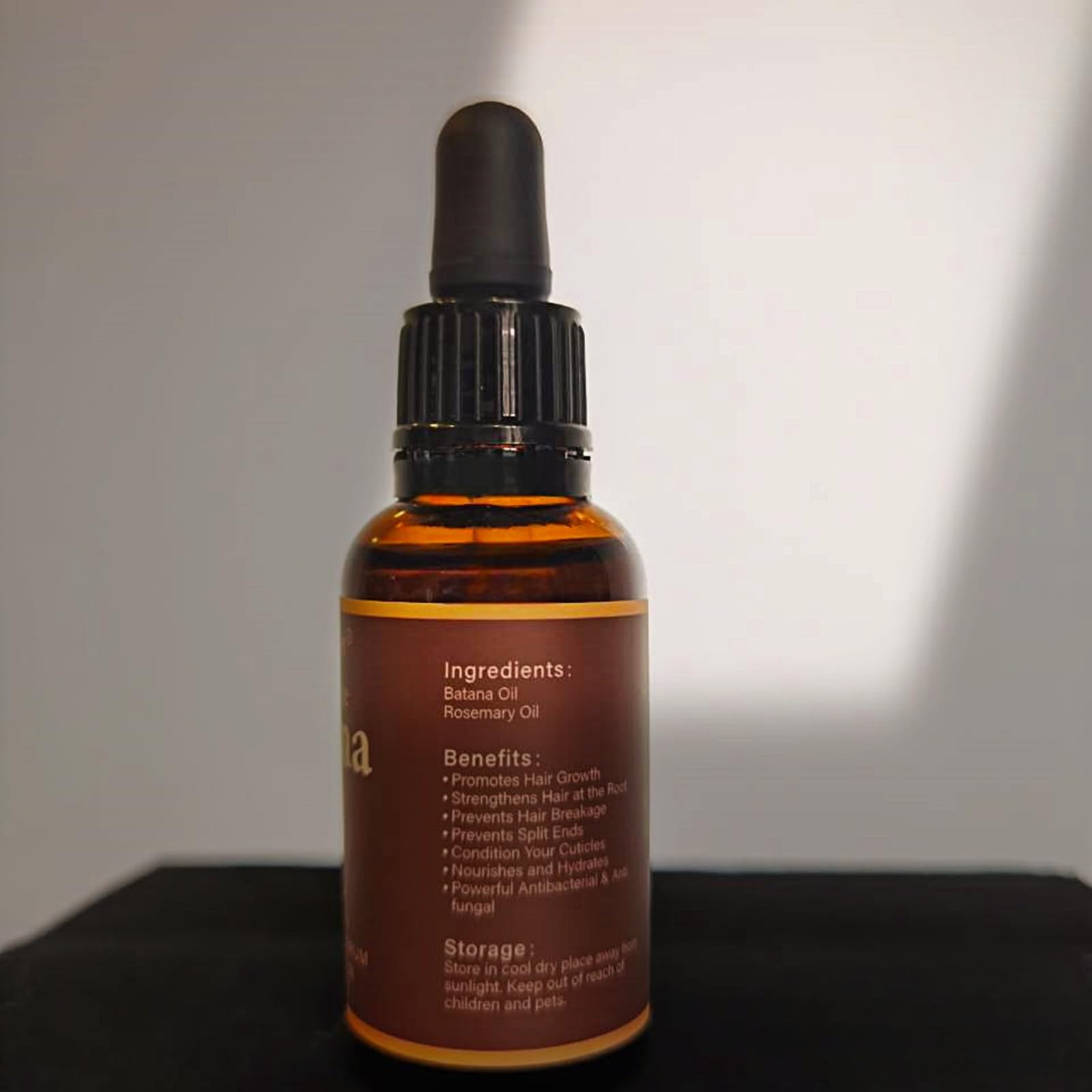 Viohead Batana Oil, soin capillaire doux apportant éclat et douceur à la peau.