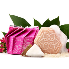 Barre shampooing Coco Bliss de Viori pour cheveux sains après utilisation.