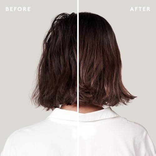 VIRTUE Après-shampooing volumisant complet : texture crémeuse prête à l'application.