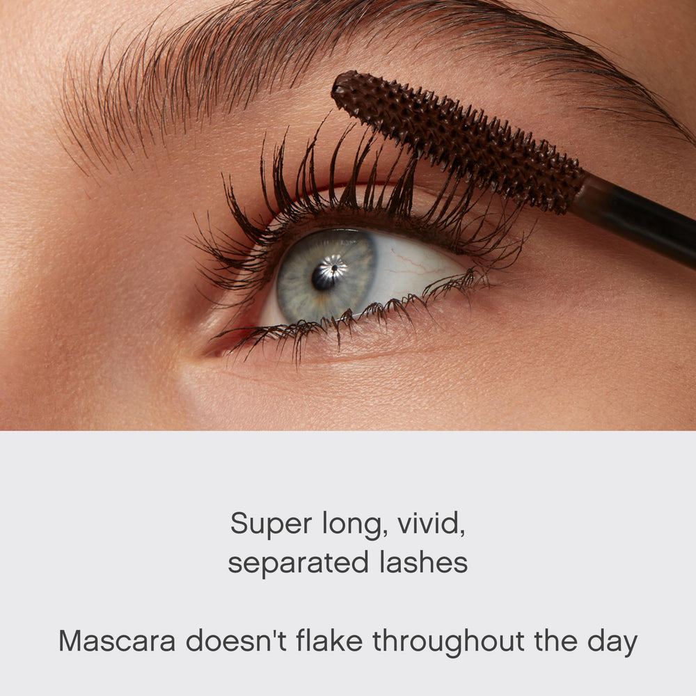 Vivienne Sabó Cabaret Premiere Brown mascara before-after example shows length without clumps.