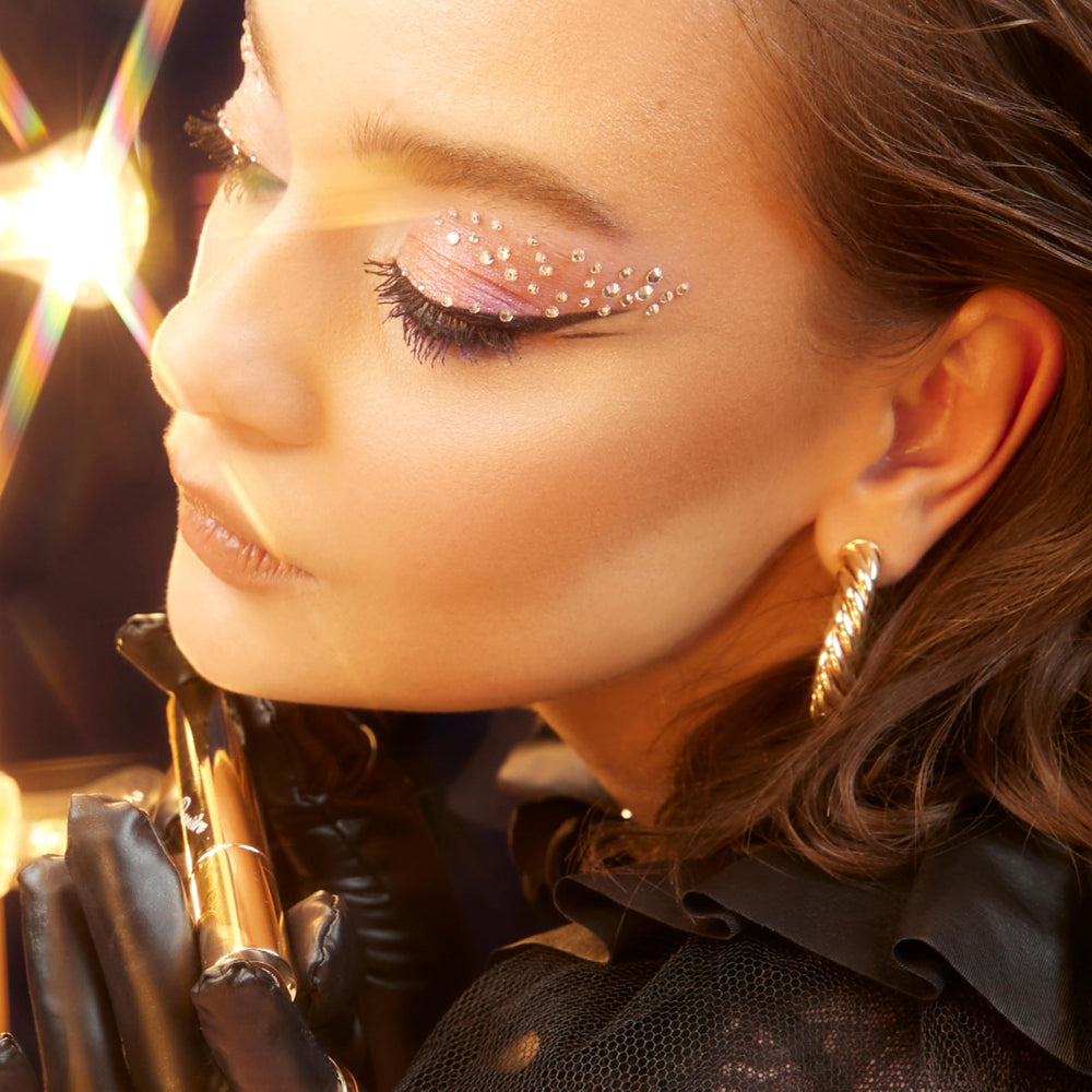 Vivienne Sabó Cabaret Premiere Brown mascara packaging emphasizes cruelty-free European craft.