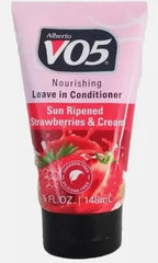 Bouteille VO5, soin sans rinage nourrissant, démêle et adoucit les cheveux, parfum fraises.