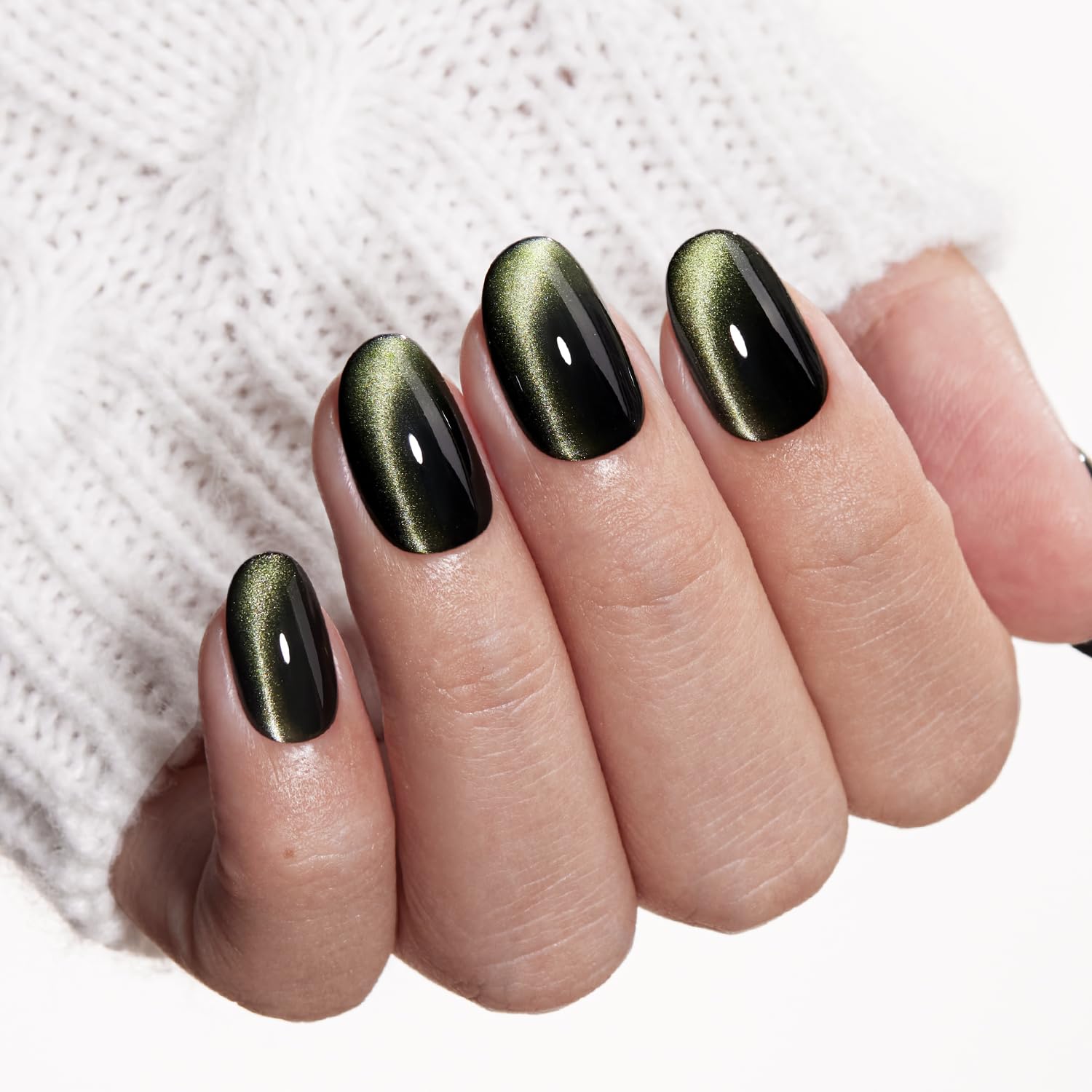 Huile cuticule incluse pour nourrir les ongles.