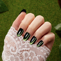 VSALON onglets stick-on : oeil de chat vert foncé et glitter holographique.