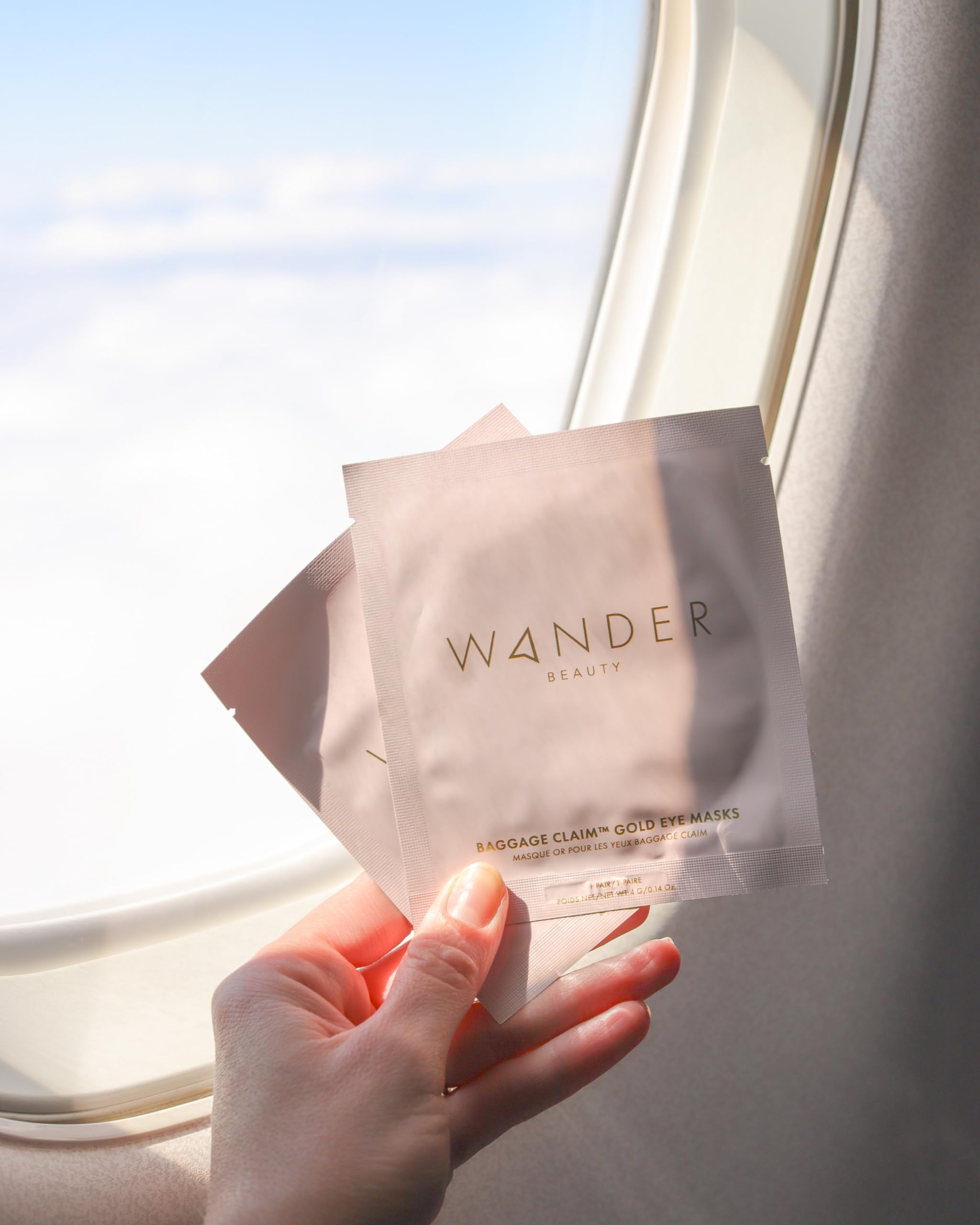 Pack deux patchs Wander Beauty Baggage Claim pour une routine rapide.