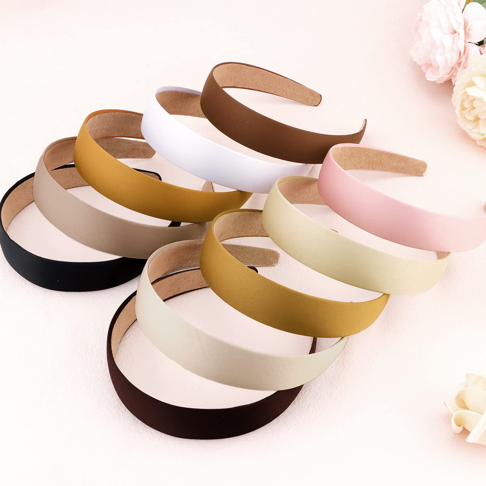 Base antiderapante du bandeau satin Wecoe pour maintenir le style.