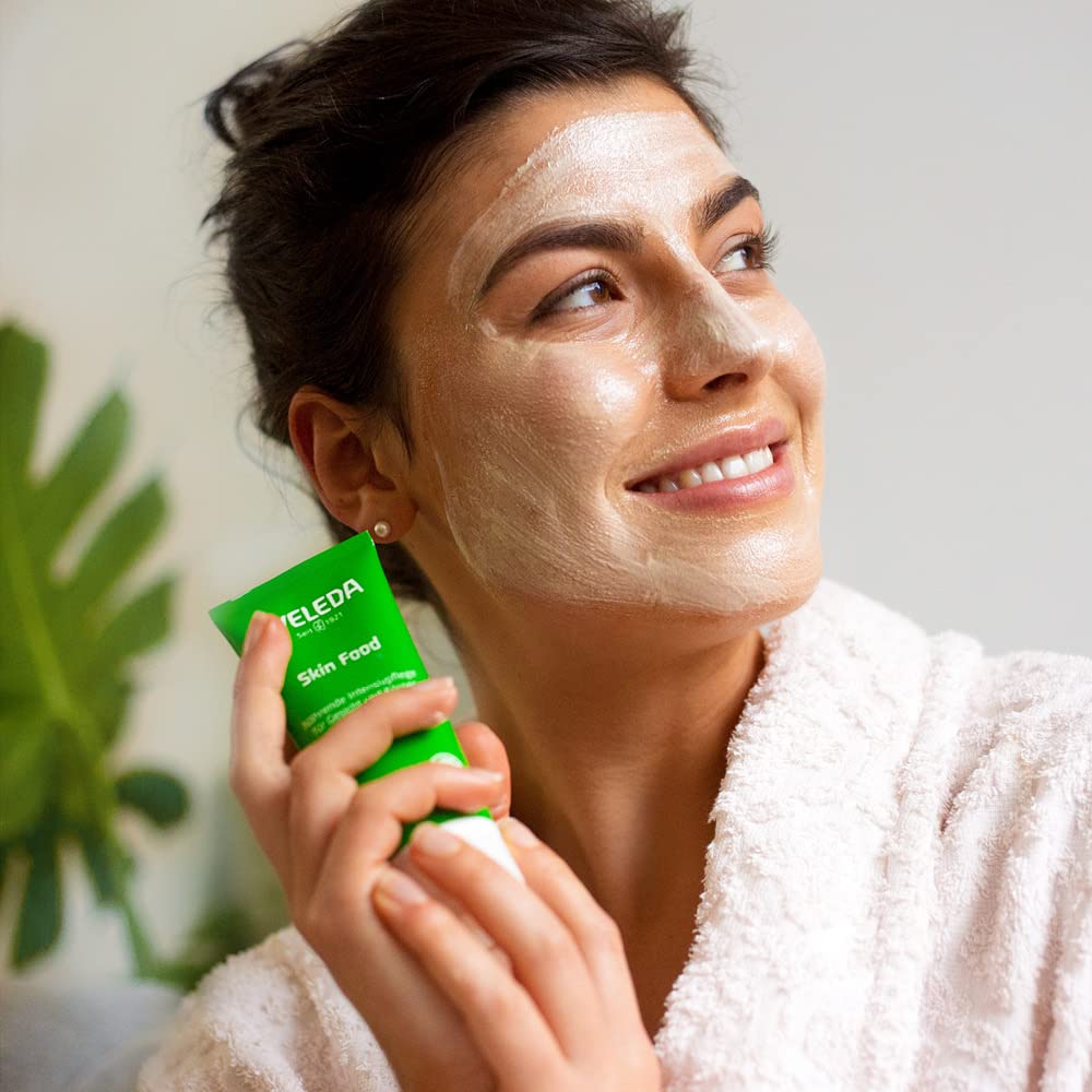 Texture riche et onctueuse de Weleda Skin Food
