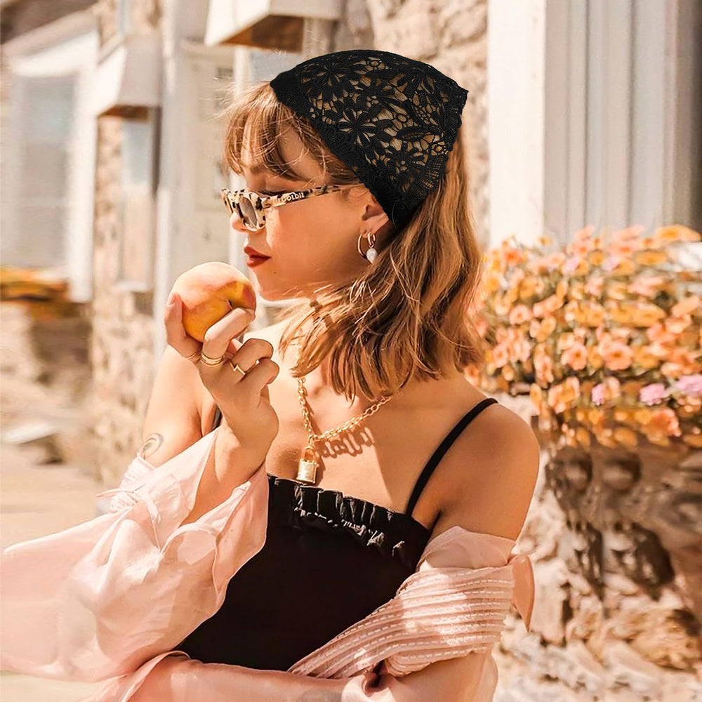 Welrog motif crochet chic, adapté pour occasions décontractées ou festives.