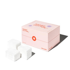 White Rabbit cotons nus classiques dans un étui pratique pour votre routine beauté
