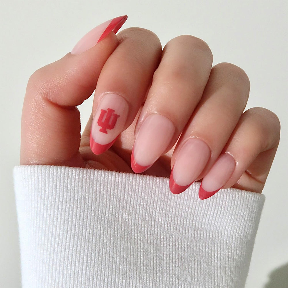 Glamnetic x Fanatics: emballage d’ongles press-on Indiana Hoosiers prêt à porter avec soin