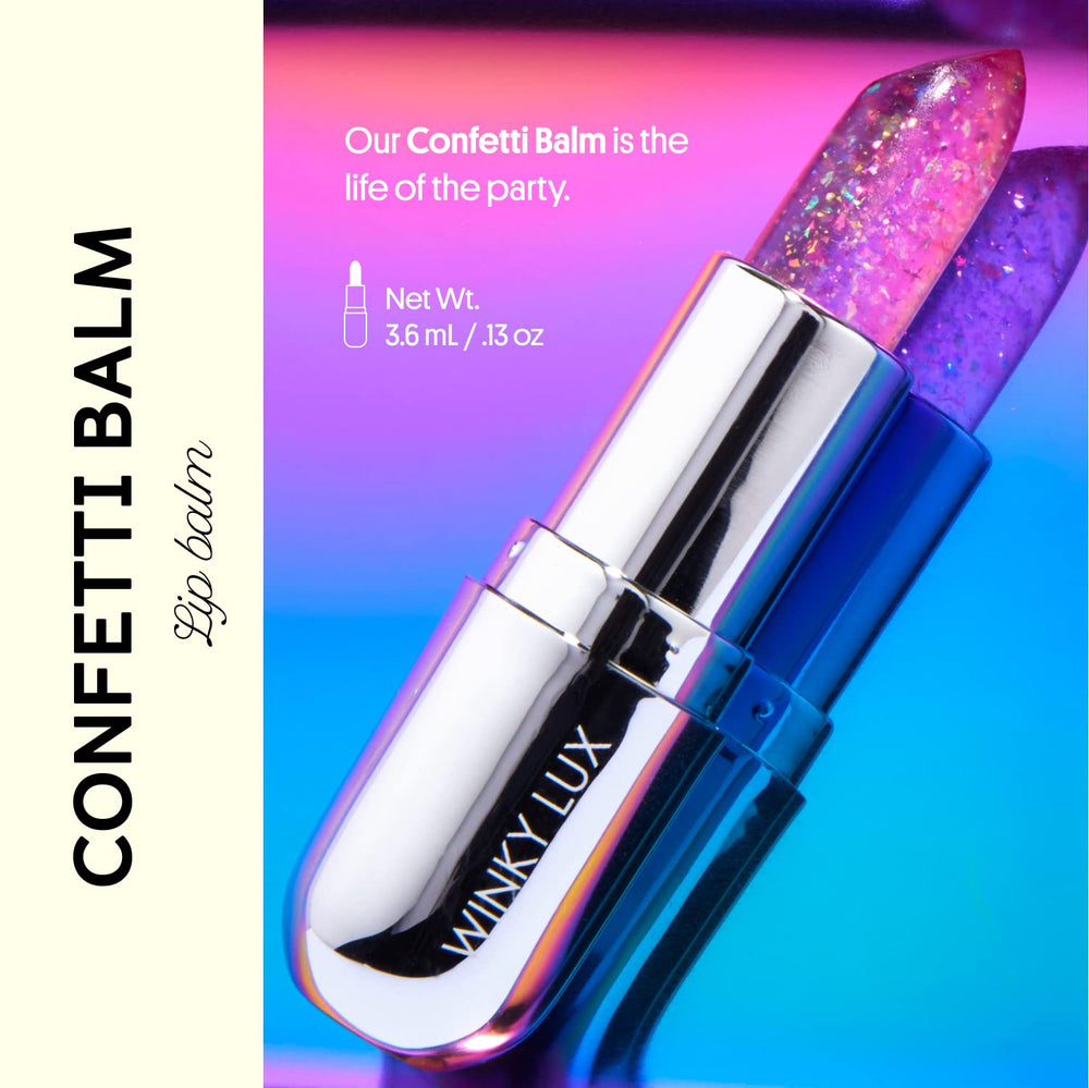 Application lèvres avec Baume Winky Lux Lavande, fini satin.