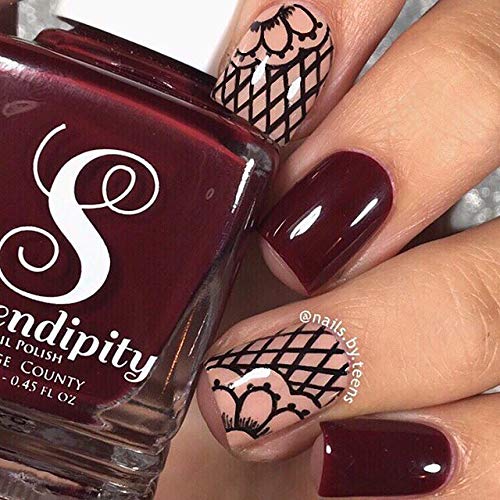 Outils Berry Wine pour gel et peinture, polyvalence en art des ongles.
