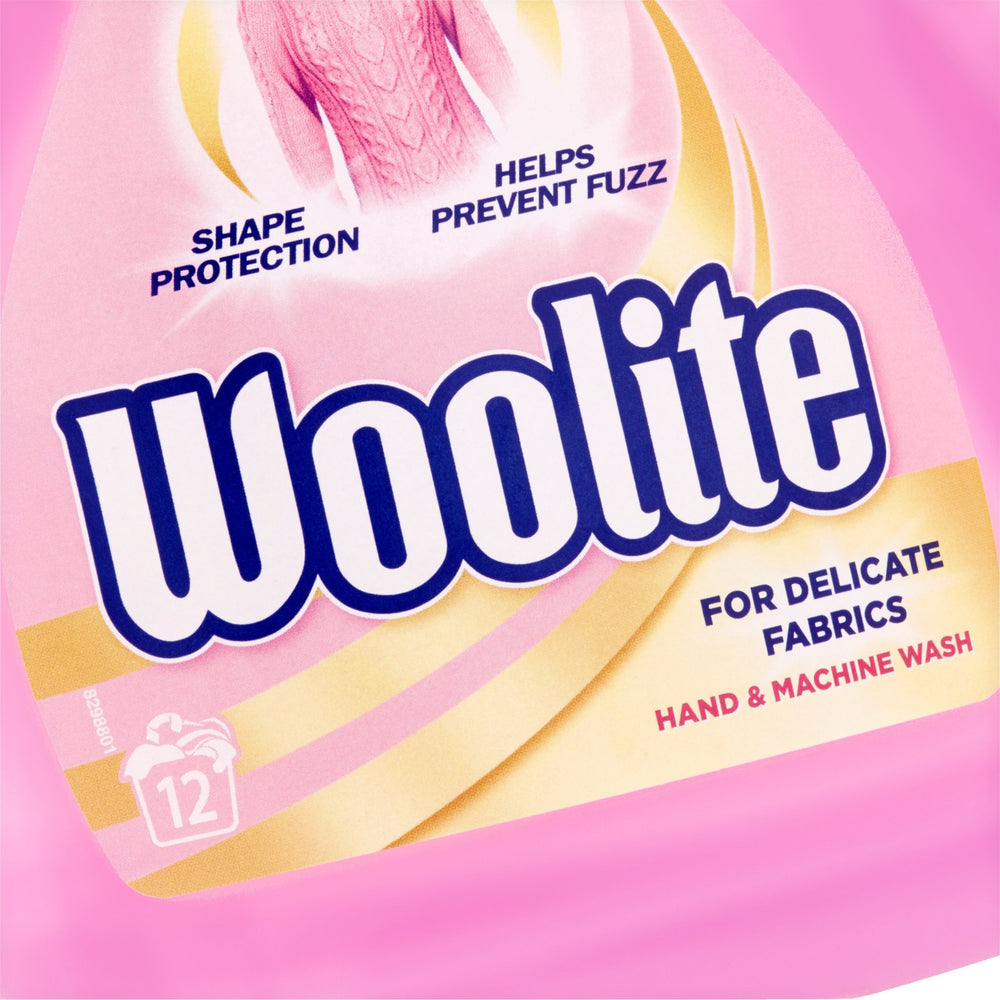 Texture mousse Woolite, douceur pour la peau.