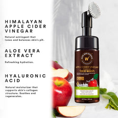 WOW Skin Science application visage avec brosse en action pour exfolier en douceur.