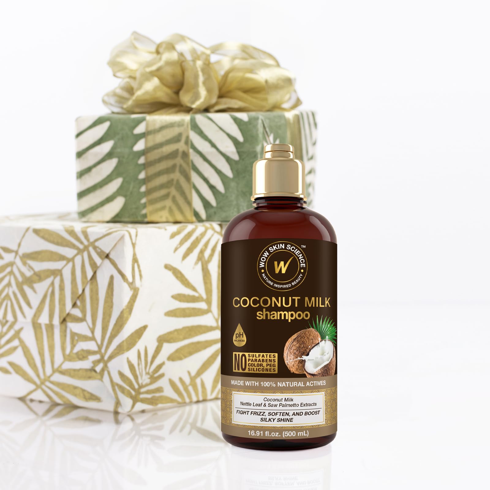 WOW Skin Science cheveux hydratés naturellement: élasticité et vitalité des fibres.