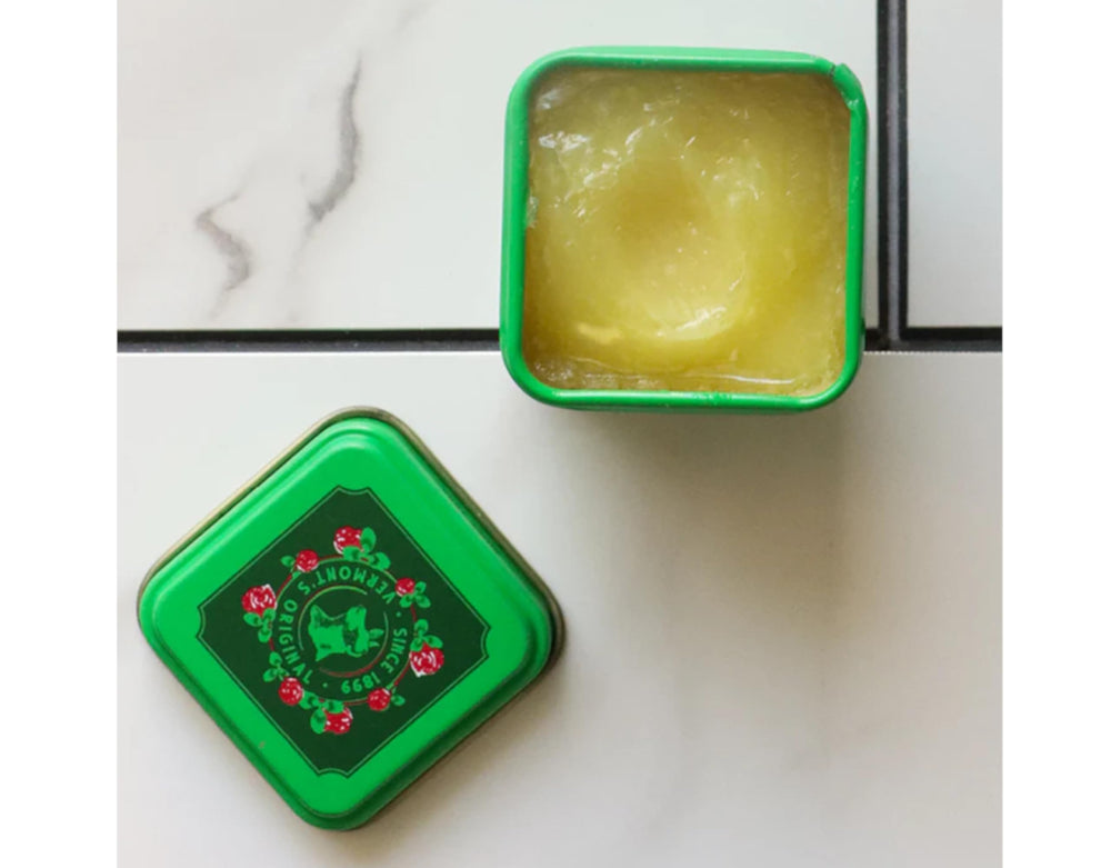 Flacon compact et portatif de Bag Balm Lotion prêt à emporter.